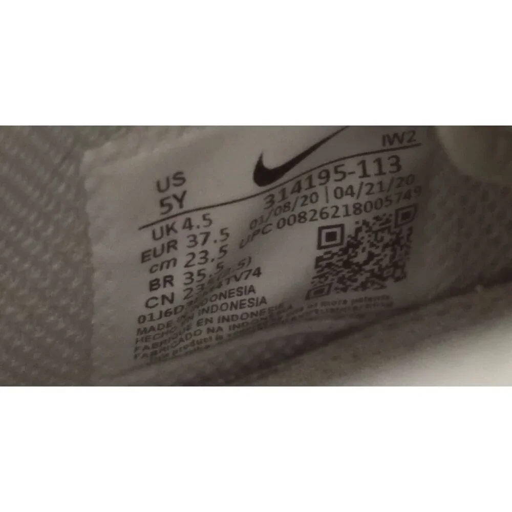 Nike Air Force 1 Mid Triple White Sneakers